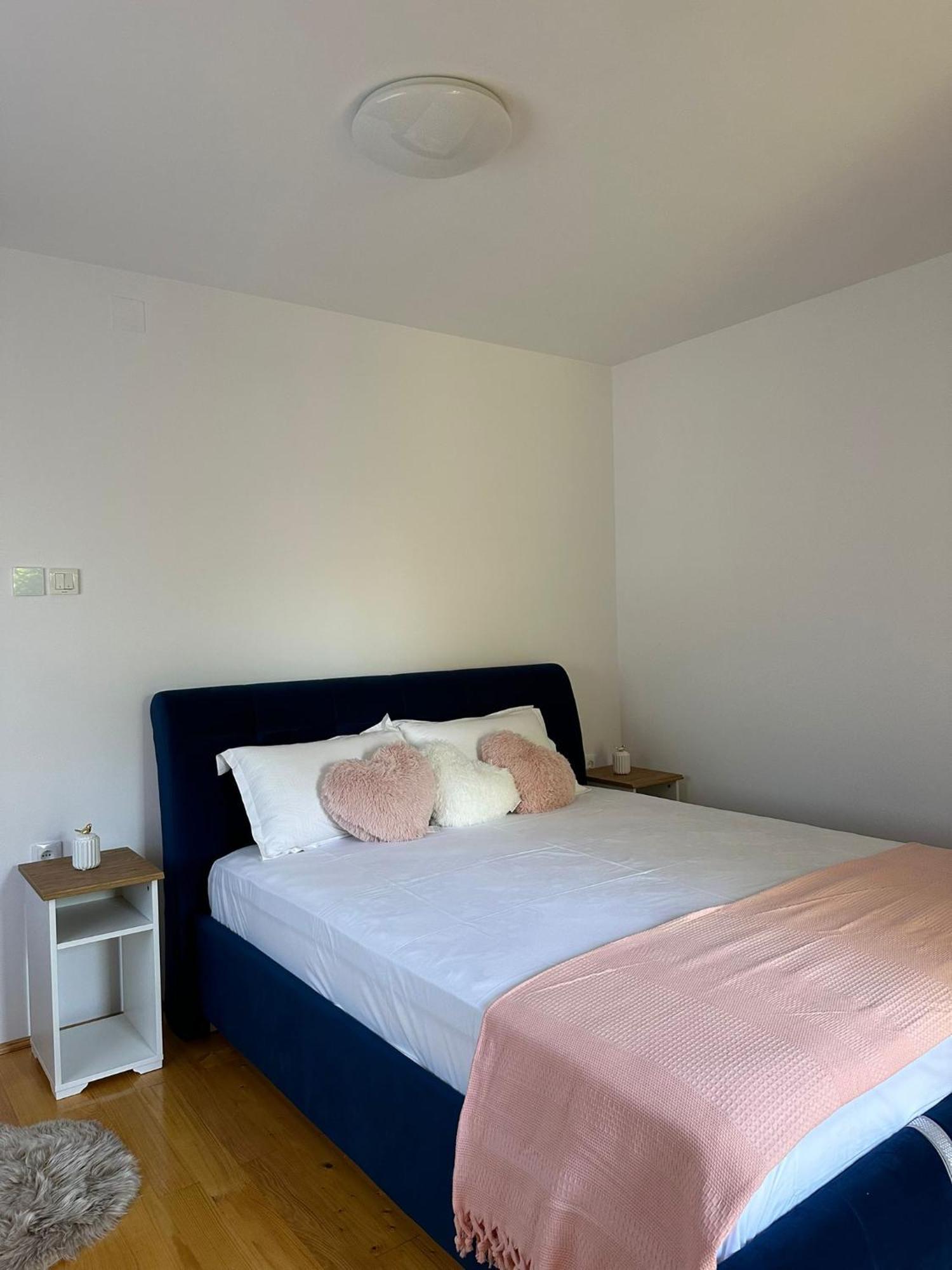Casa Eroilor Villa Curtea de Argeş Eksteriør billede